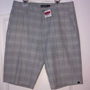 (NWT) Quiksilver Plaid Shorts light grey